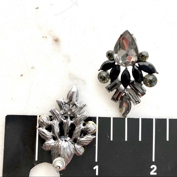 SOLD Rhinestone Smoky Gray Black Vintage Earrings Pierced Gothic Dark Academia - Picture 5 of 6